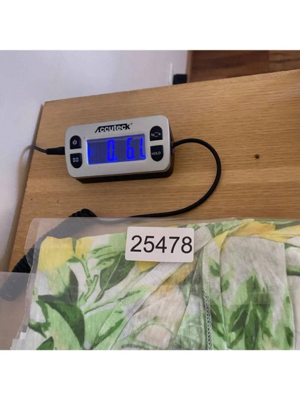 Loft Top Womens Medium Lemon Linen Tee Cap Sleeves Scoop Neck Casual Semi Sheer - Picture 9 of 9